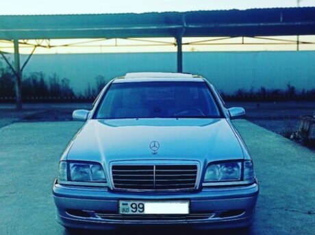 Mercedes C 220