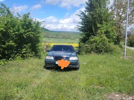 Mercedes C 180