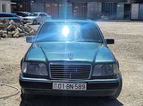 Mercedes E 200
