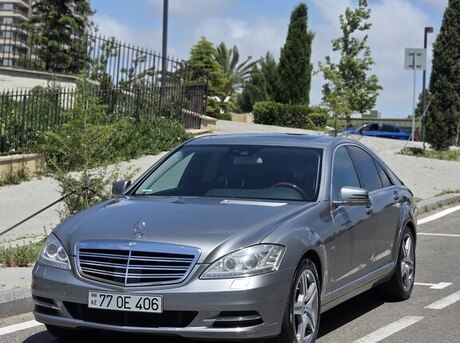 Mercedes S 250