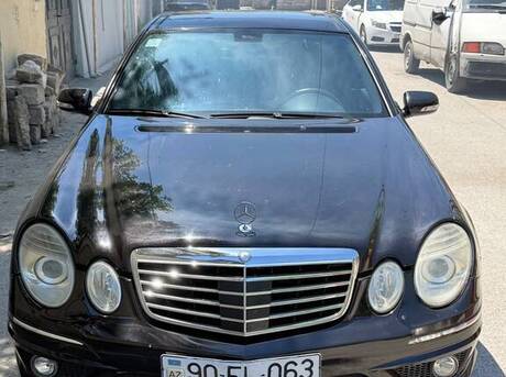 Mercedes E 320