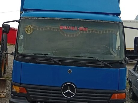 Mercedes Atego 815