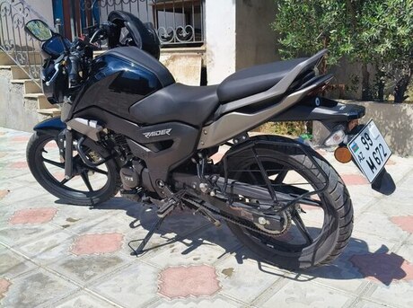 TVS Raider
