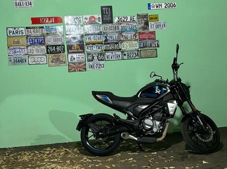 CFMOTO 300 SR
