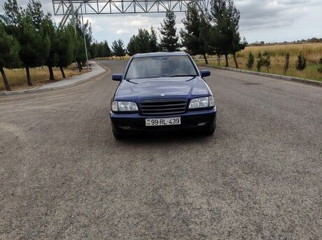 Mercedes C 180