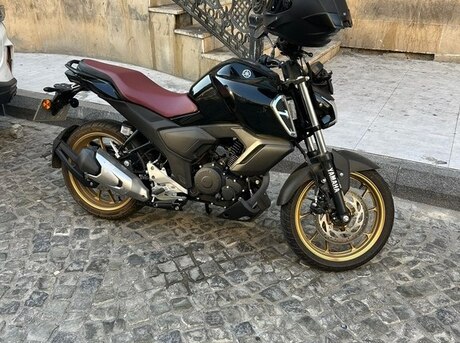 Yamaha FZ-S FI Deluxe