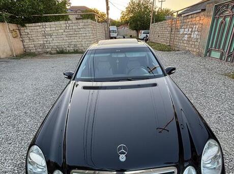 Mercedes E 220