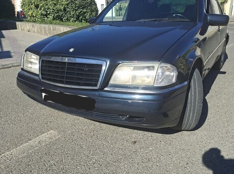Mercedes C 180