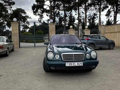 Mercedes E 220