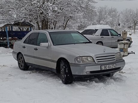 Mercedes C 180