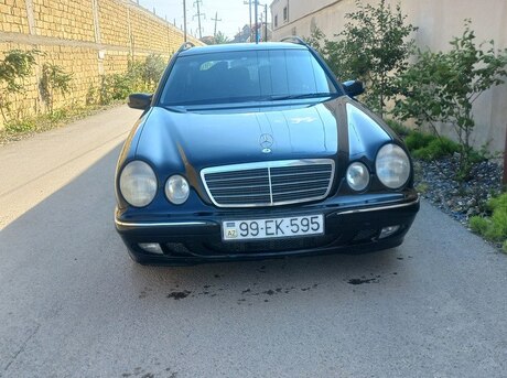 Mercedes E 270
