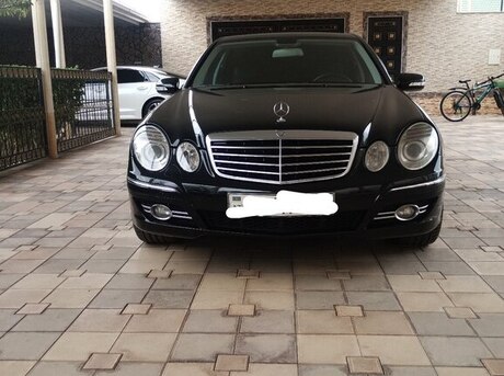 Mercedes E 220