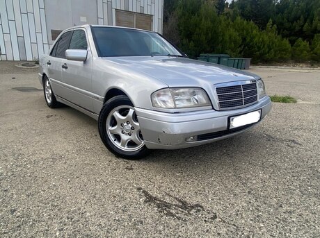 Mercedes C 220