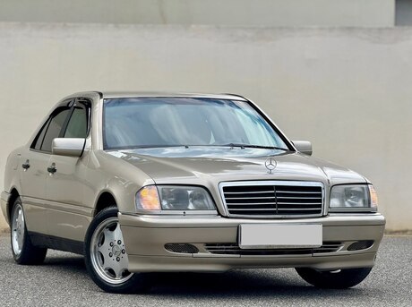 Mercedes C 280