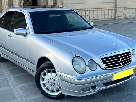Mercedes E 270