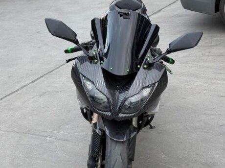 Kawasaki ZX-6R