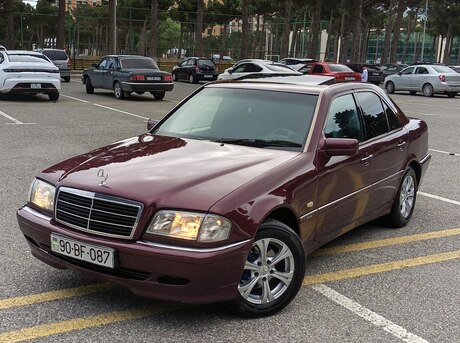 Mercedes C 220