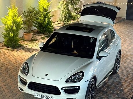 Porsche Cayenne GTS