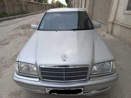 Mercedes C 220
