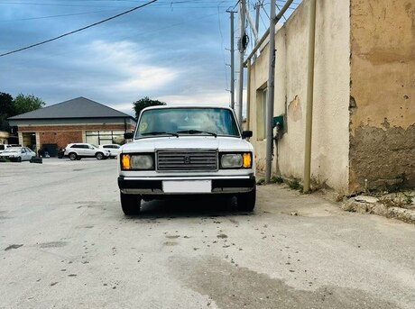 LADA (VAZ) 2107