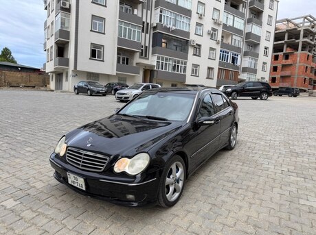 Mercedes C 230