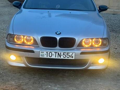 BMW 523