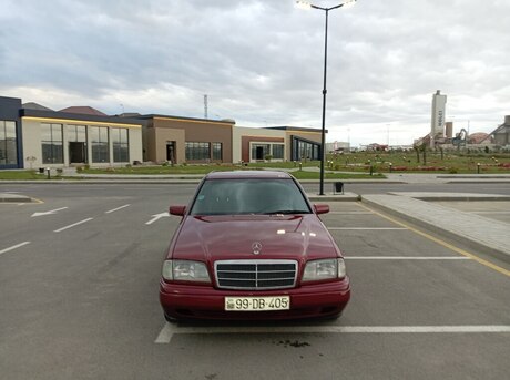 Mercedes C 180