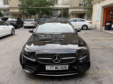 Mercedes E 300