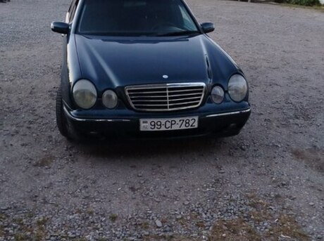 Mercedes E 270