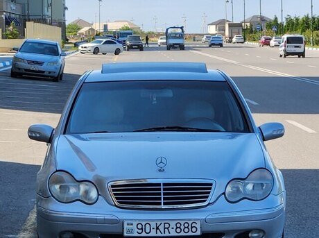 Mercedes C 240
