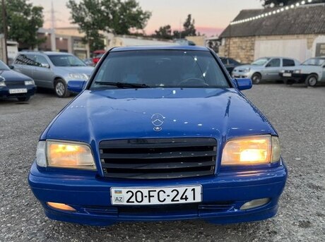 Mercedes C 180