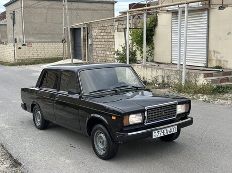 LADA (VAZ) 2107