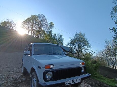 LADA (VAZ) Niva