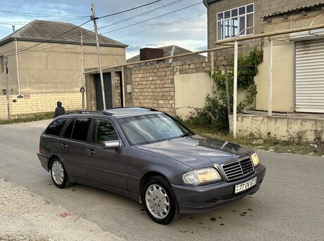 Mercedes C 220