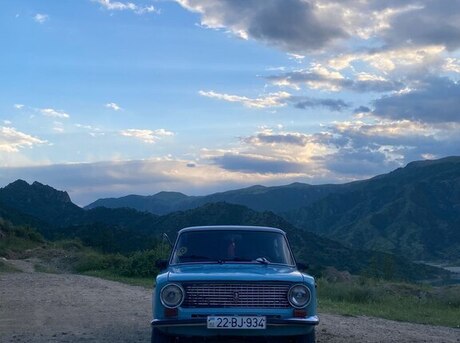 LADA (VAZ) 21011