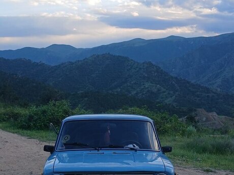 LADA (VAZ) 21011