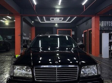 Mercedes S 320