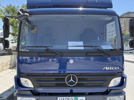 Mercedes Atego 818