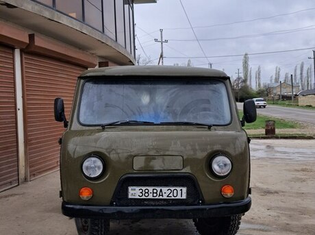 UAZ 3303