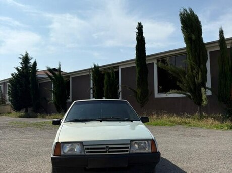 LADA (VAZ) 2108