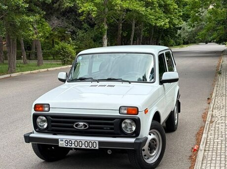 LADA (VAZ) Niva