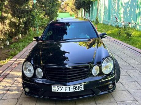 Mercedes E 320
