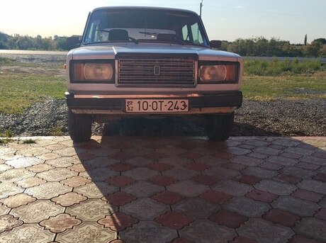 LADA (VAZ) 2107
