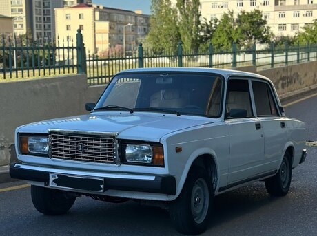 LADA (VAZ) 2107