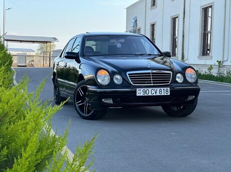 Mercedes E 320