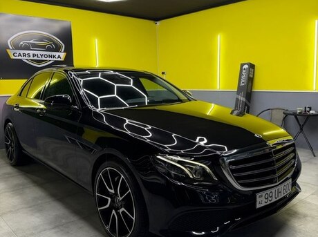 Mercedes E 300