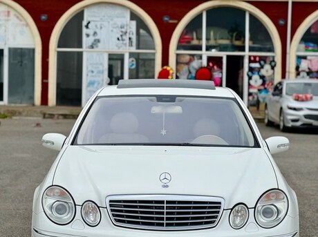 Mercedes E 320