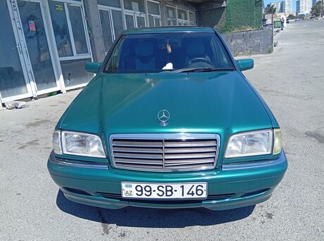 Mercedes C 180