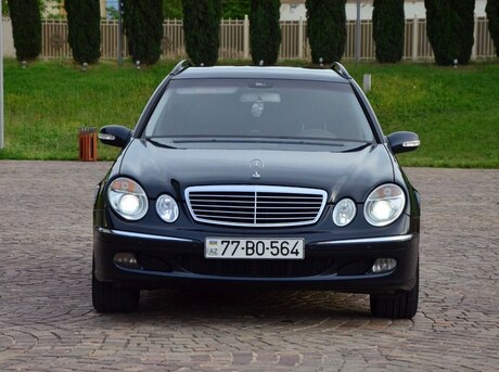 Mercedes E 220