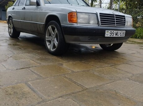 Mercedes 190